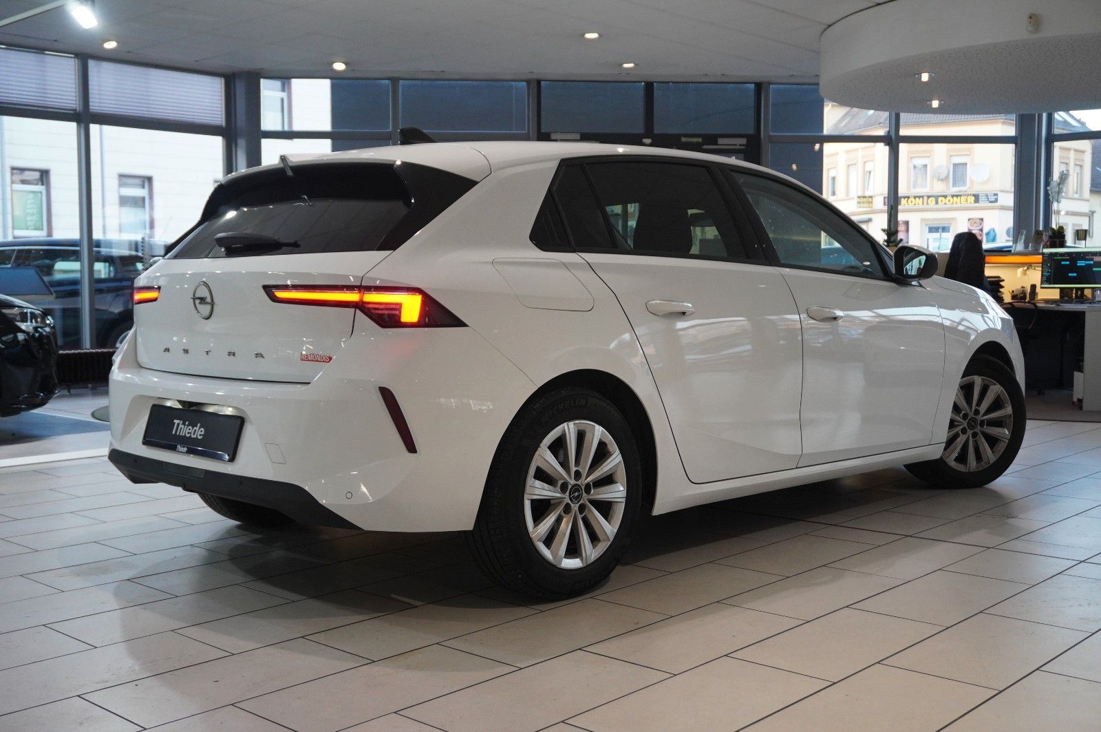 Fahrzeugabbildung Opel Astra L LIM. 1.5D BUSINESS NAVI/LED/KAMERA/DAB+