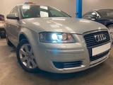 Audi A3 SPORTBACK 1.9 TDI*AMBIENT*XENON*TEMPO*1-HAND - Audi A3 aus 2006: Sportback