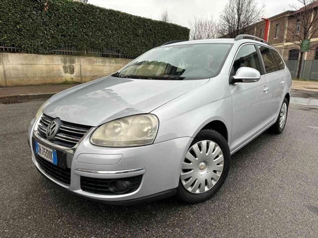 Volkswagen VOLKSWAGEN Golf Var. 1.9 TDI DPF Sportline