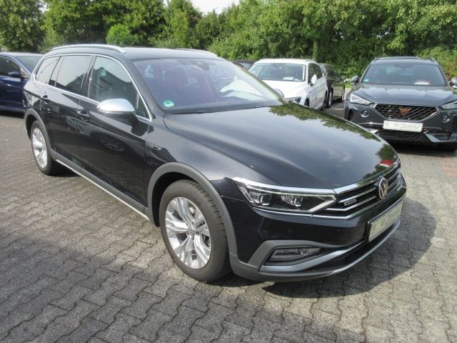 VW Passat Variant Alltrack 2.0 TSI DSG 4MOTION NAVI