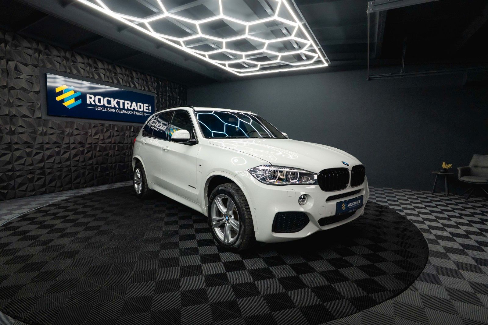 Fahrzeugabbildung BMW X5 xDrive 30d M Sport Shadow Line *ACC*LED*HU*