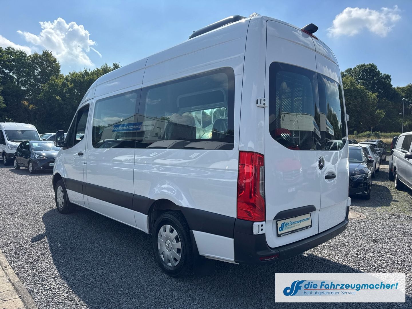 Fahrzeugabbildung Mercedes-Benz Sprinter III Tourer RWD AWD 315 CDI L2 DAB SHZ