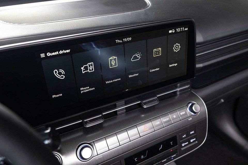Fahrzeugabbildung Hyundai KONA Elektro 48,4kWh TREND Assi BOSE el. Heckkla