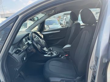 BMW 216 Active Tourer - 11