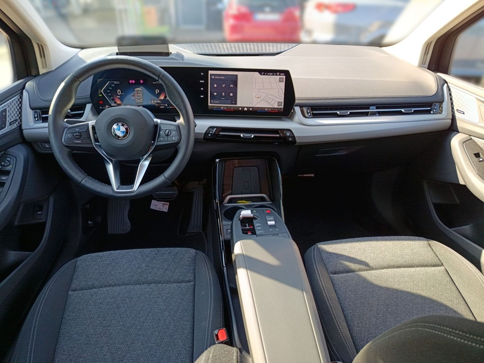 BMW 218 Active Tourer - Bild 23