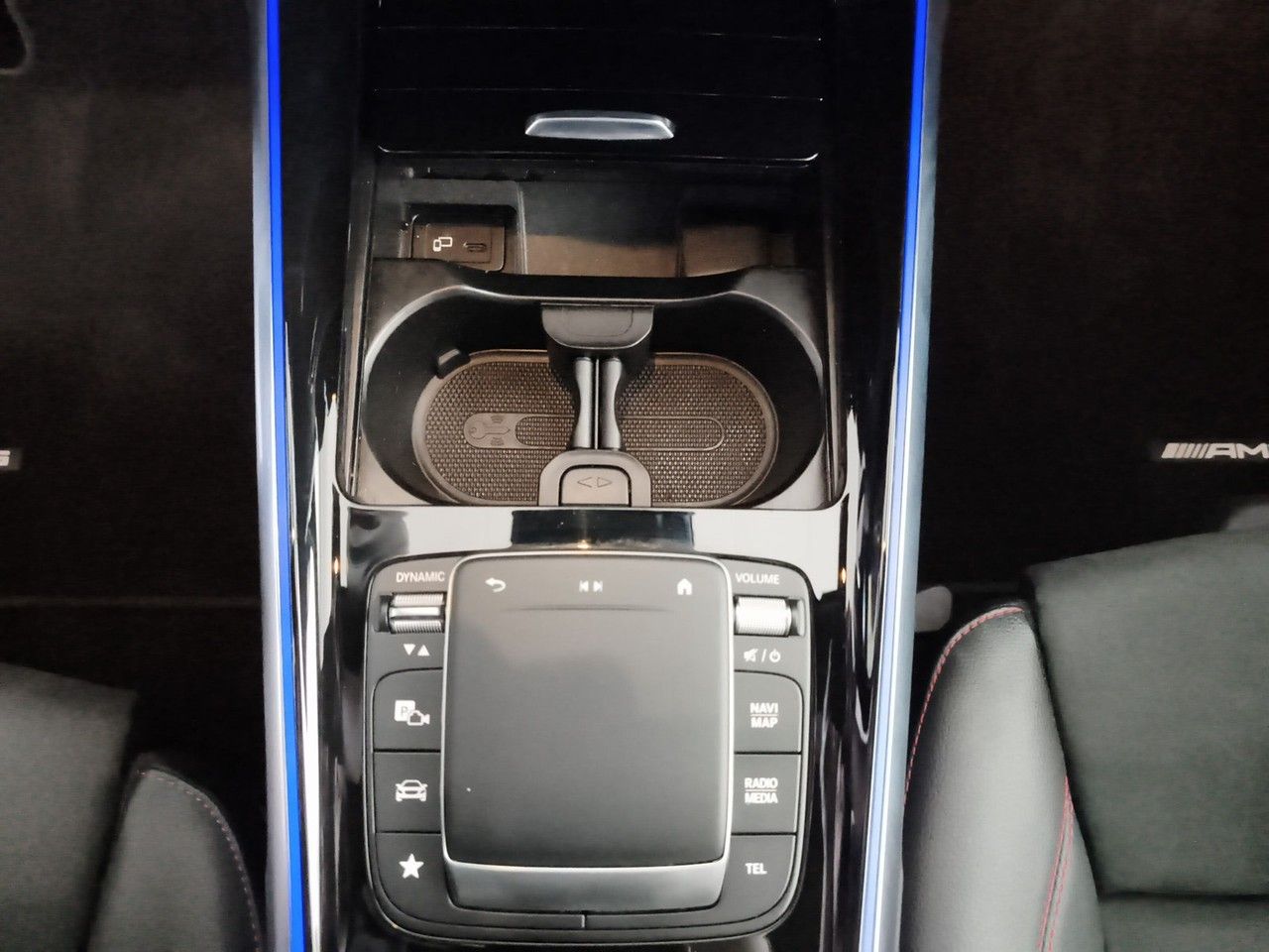 Mercedes-Benz GLB 250 DCT AMG-LINE AHK MATRIX DISTRONIC PANO foto 18