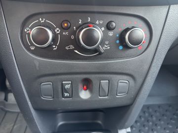 Dacia Logan MCV II Kombi Comfort, Bild 19