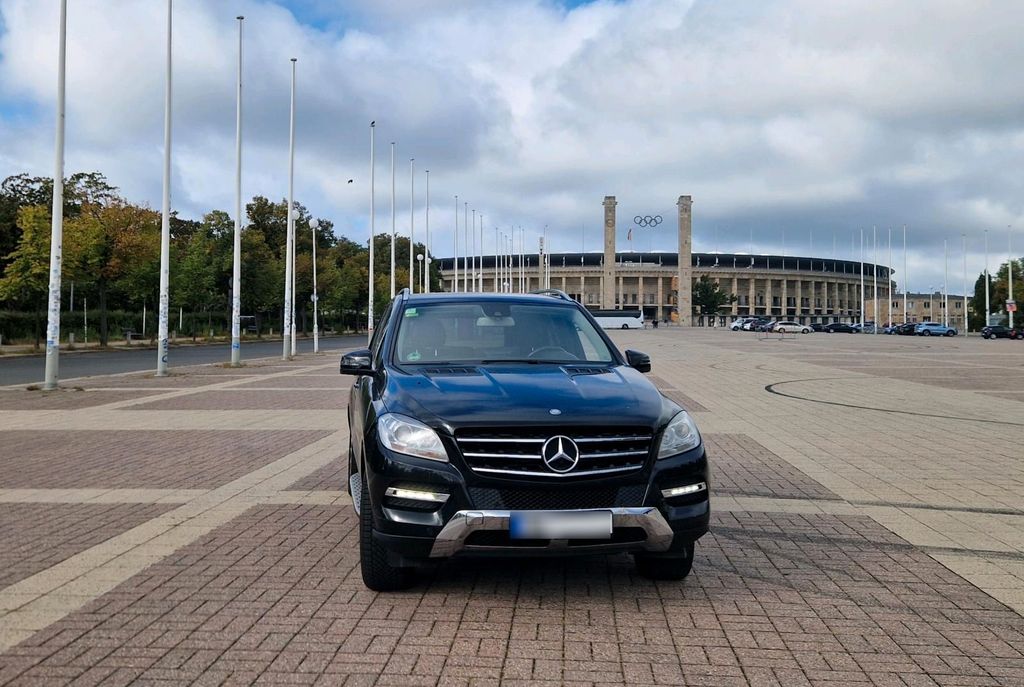 Image of Mercedes-Benz ML 350