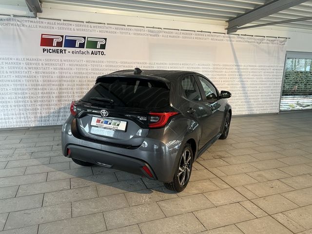 Toyota Yaris Hybrid 116 1.5 VVT-i Teamplayer