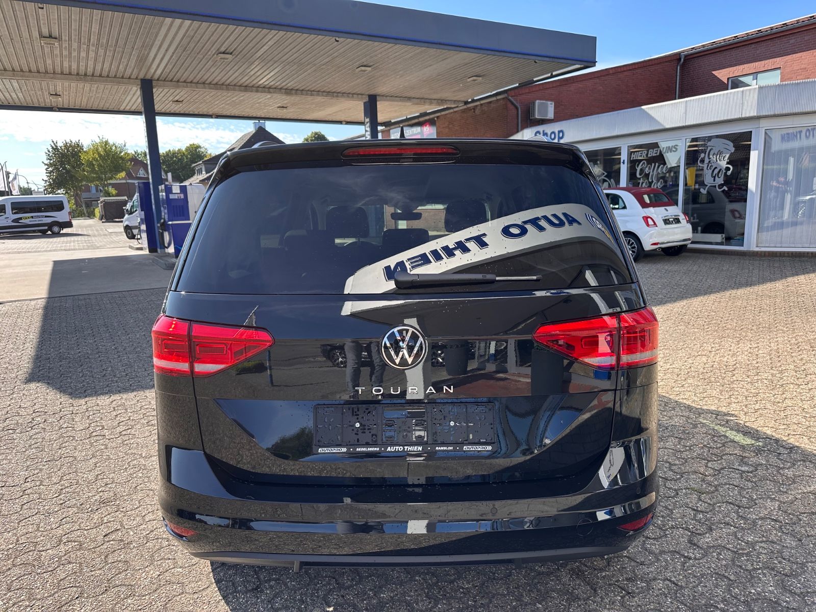 Fahrzeugabbildung Volkswagen Touran Comfortline 1.5 TSI DSG AHK/LED/Navi/SHZG