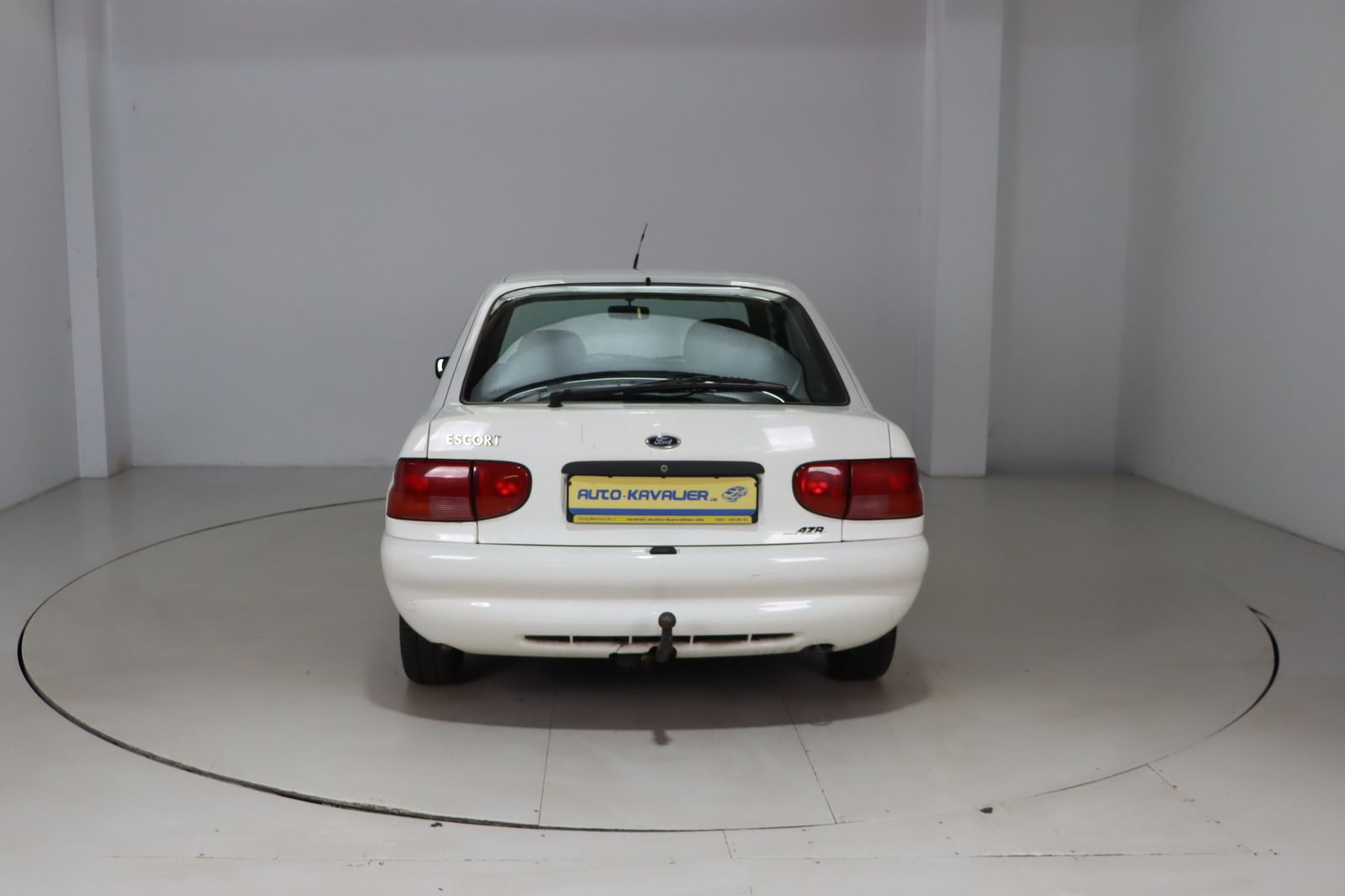 Fahrzeugabbildung Ford Escort 1.3i Flair aus 1. Hand