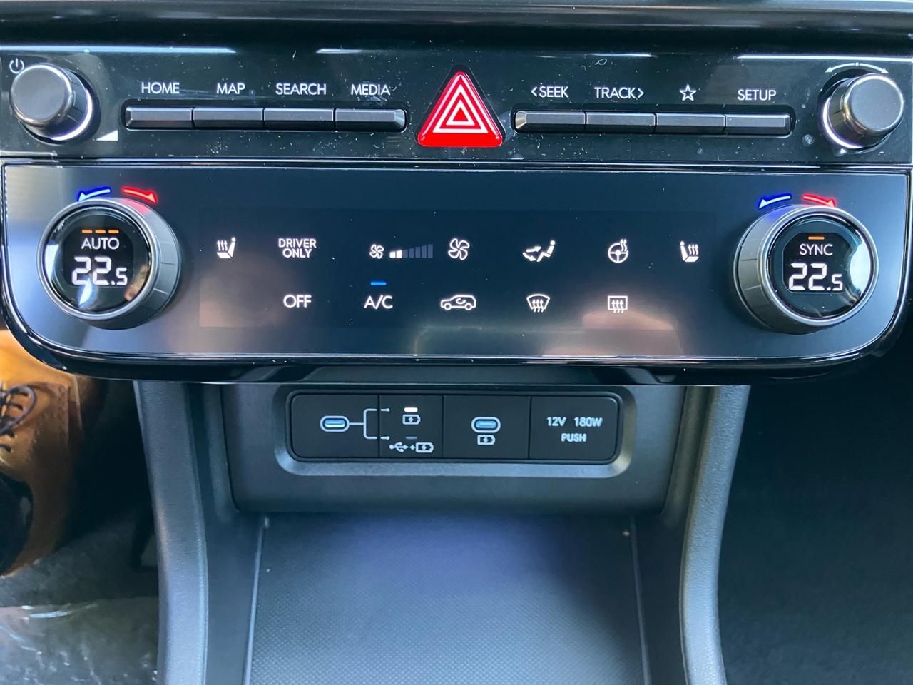 Fahrzeugabbildung Hyundai TUCSON N-LINE SHZ*LHZ*NAVI*USB*LED*CARPLAY