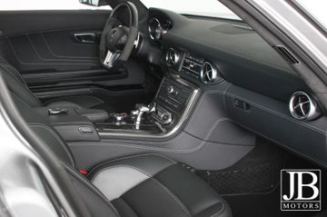 Fahrzeugabbildung Mercedes-Benz SLS AMG Coupe Kermikbremsen Bang&Olufsen