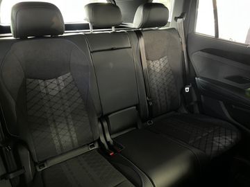 Volkswagen Tayron R-Line 2.0 TDI 4Motion 193 PS 7-Gang-DSG