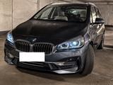 BMW Top gepflegt BMW 225xe Luxury Line - HK, Leder, - BMW 225 Active Tourer in Berlin