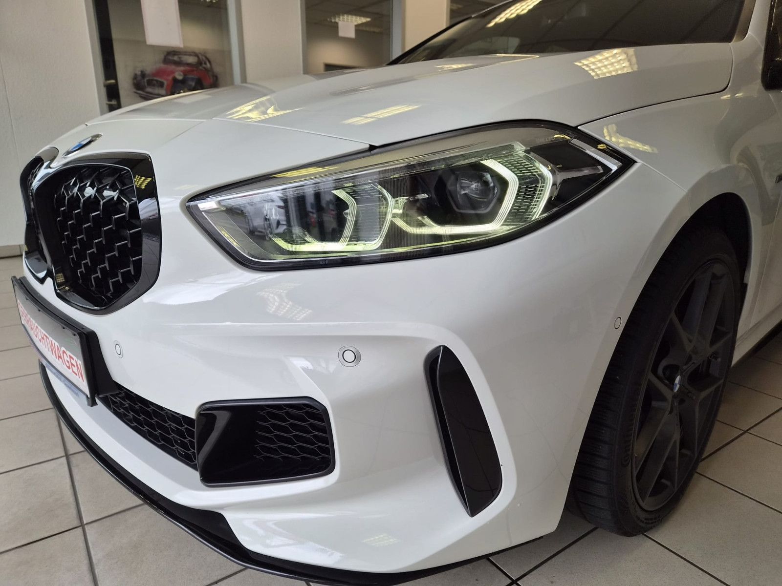 Fahrzeugabbildung BMW M135i xDrive / KAMERA / NAVI / HK Sound