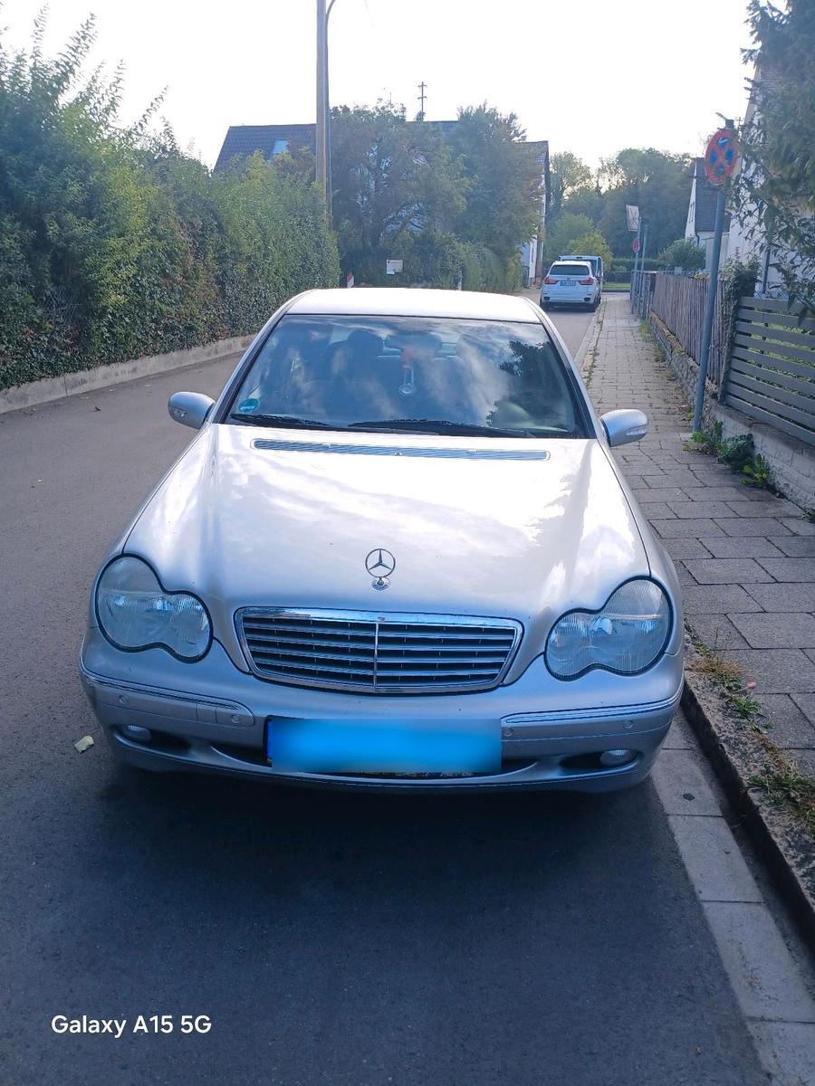 Mercedes-Benz C 200
