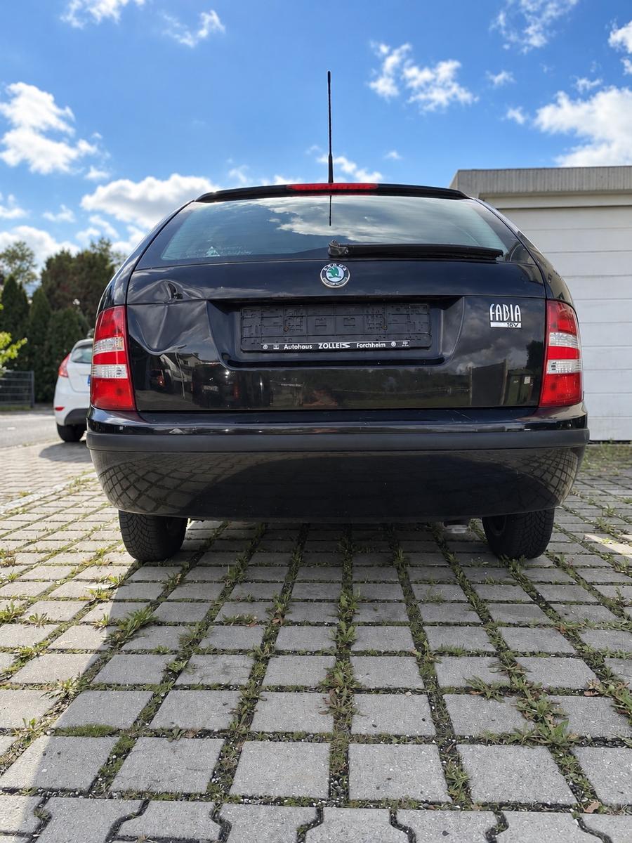 Skoda Fabia 2006 — photo 9