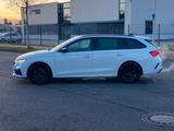 Skoda Octavia Combi RS*Navi*ACC*RFK*Autom.*HUD*CarPlay - Skoda Octavia: Winterreifen