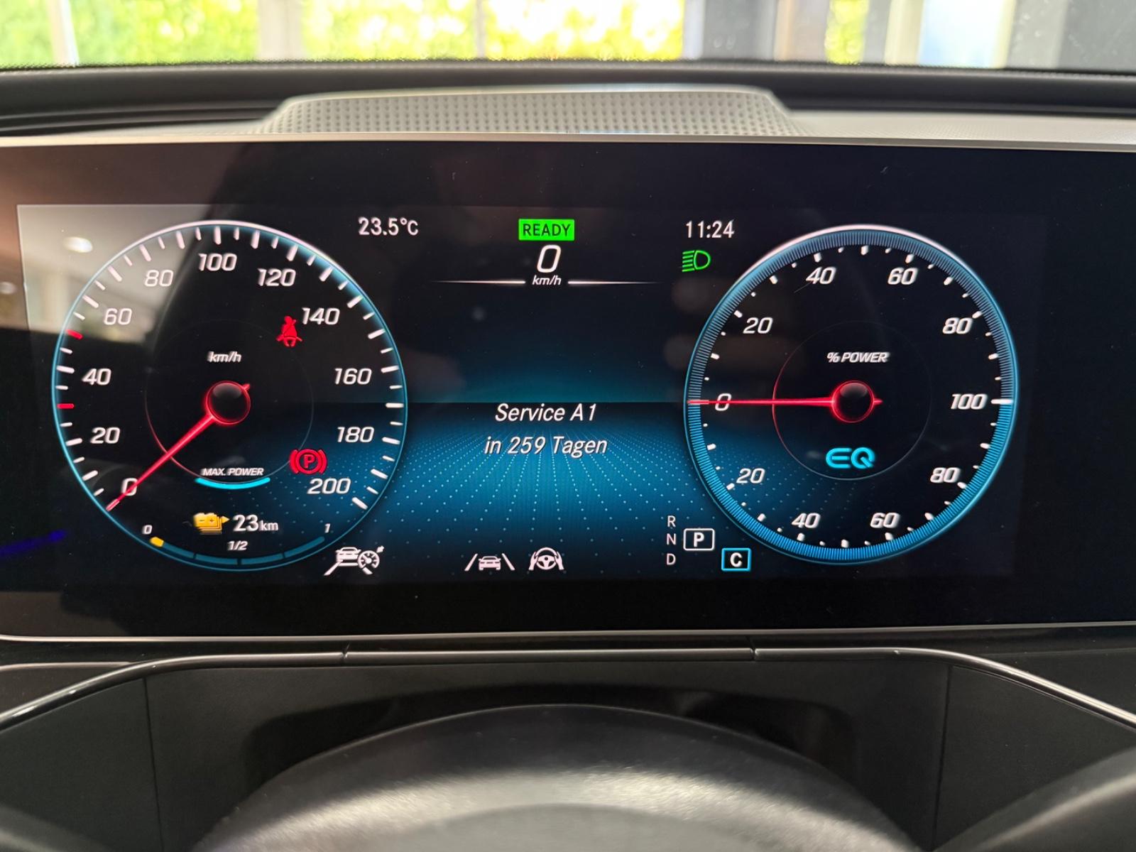 Mercedes-Benz EQC 400 4M*AMG*DISTRONIC*MEMORY*360*AHK*HEADUP*