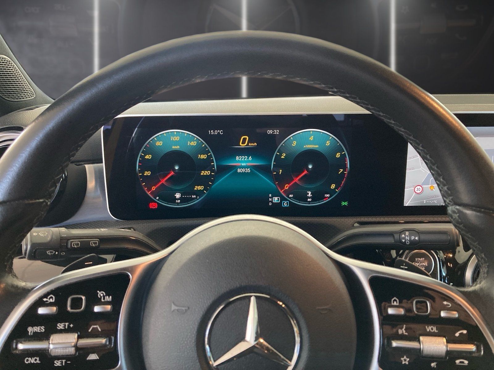 Fahrzeugabbildung Mercedes-Benz A 220 4M Progressive*Standheiz*Distronic*Kamera*