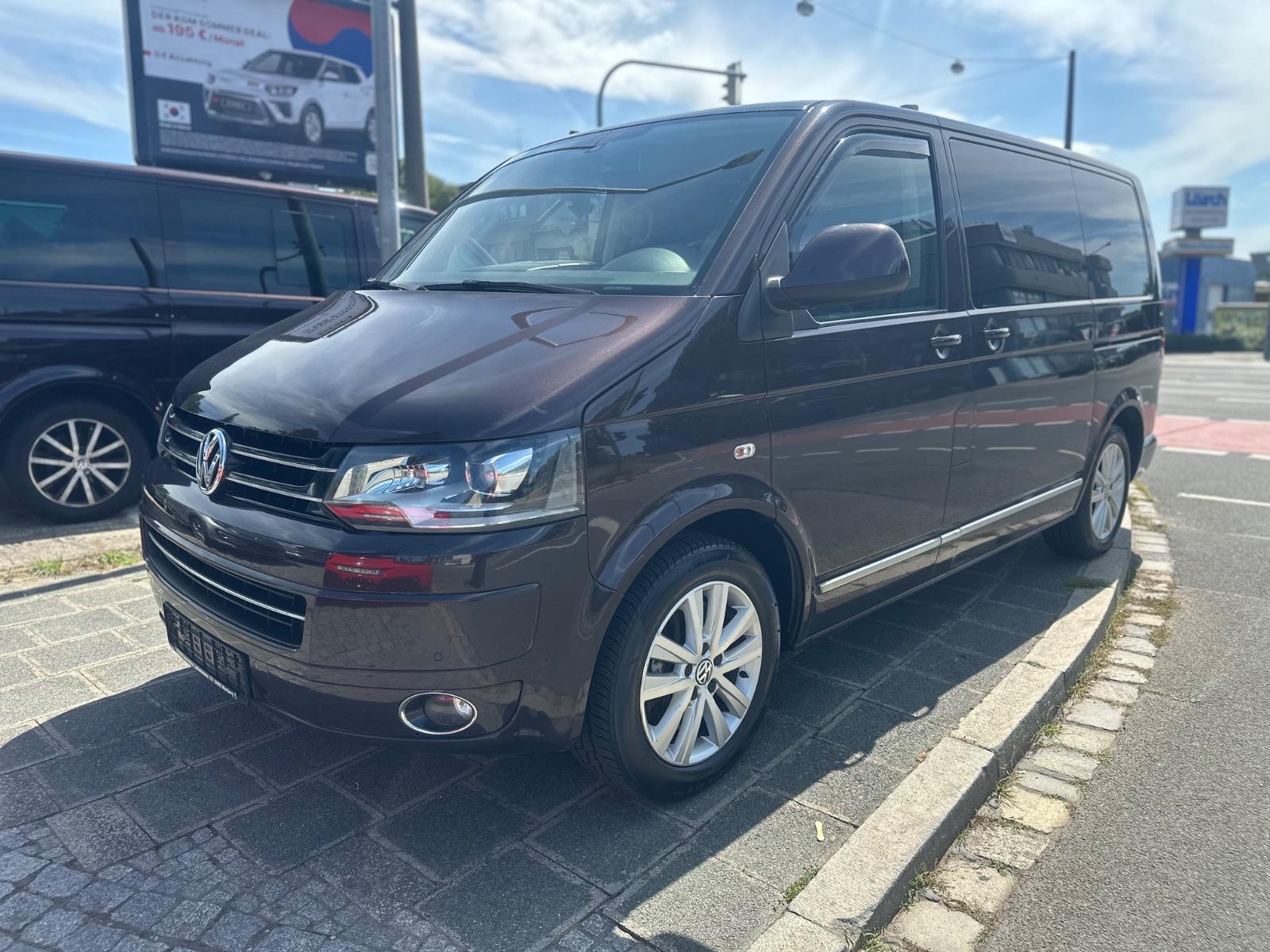 VOLKSWAGEN T5 MULTIVAN 2.0 TDI 179ch HIGHLINE BVA Portes coulissantes 2 côtés Sièges chauffants Caméra de recul