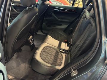 BMW X1 - 11