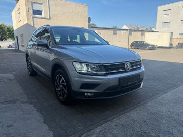 Volkswagen Tiguan - 4