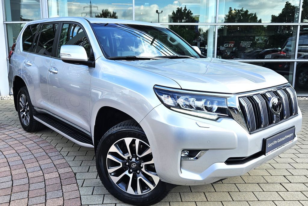 Image of Toyota Land Cruiser
