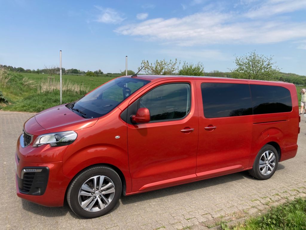 Image of Peugeot Traveller