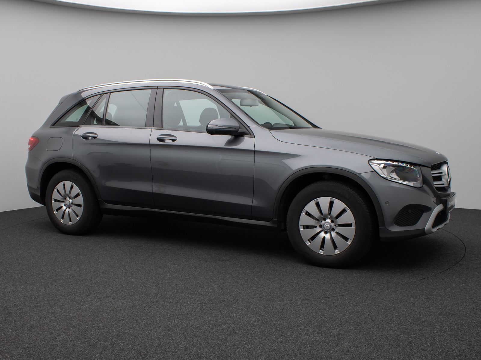 Fahrzeugabbildung Mercedes-Benz GLC 250 4Matic Kamera AHK Navi Sitzhzg