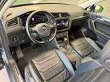 Volkswagen Tiguan Allspace DSG Highline R-LINE 7-SITZE AHK - : Volkswagen Taxi