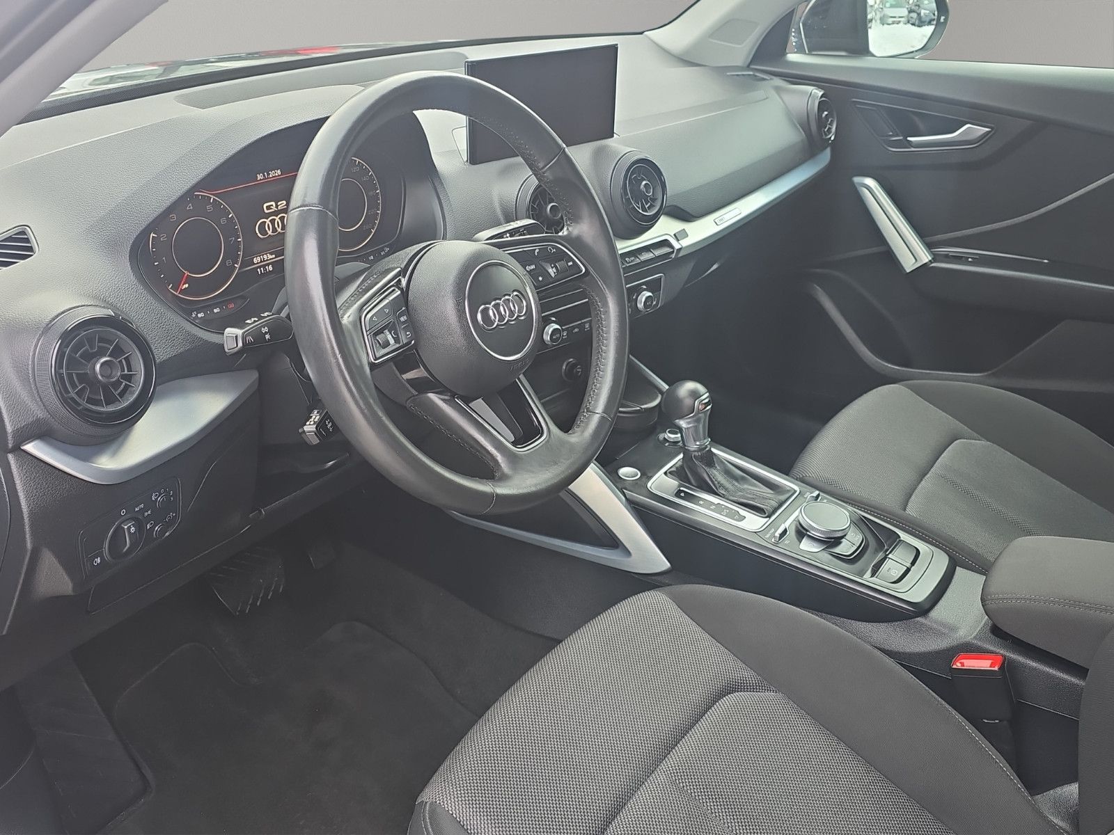 Fahrzeugabbildung Audi Q2 sport ultra  KLIMA PDC SHZ KAMERA SPURASISTEN