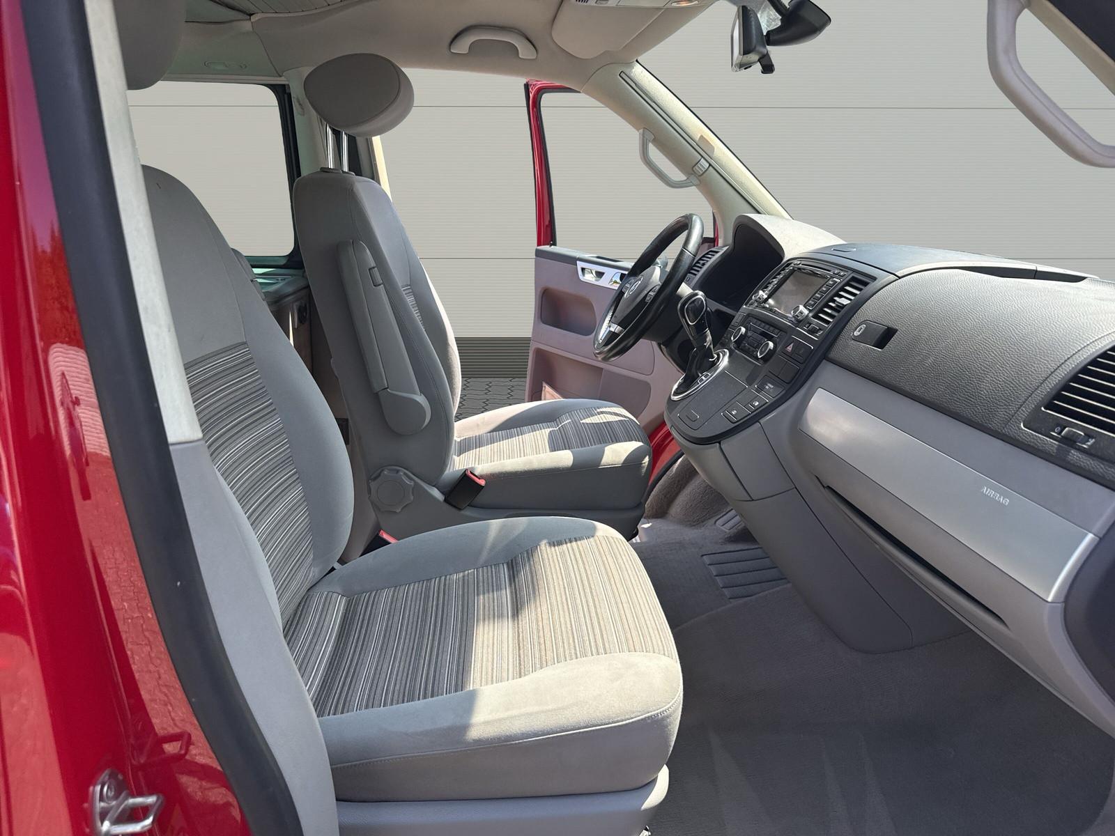 VOLKSWAGEN T5 CALIFORNIA COMFORTLINE 179 ch BVA - TOIT RELEVABLE - CAMERA DE RECUL - GPS - SIEGES CHAUFFANTS