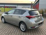 Toyota Auris Comfort 1,2-l-Turbo Garantie Benzin - Toyota Auris Comfort mit Benzin-Antrieb