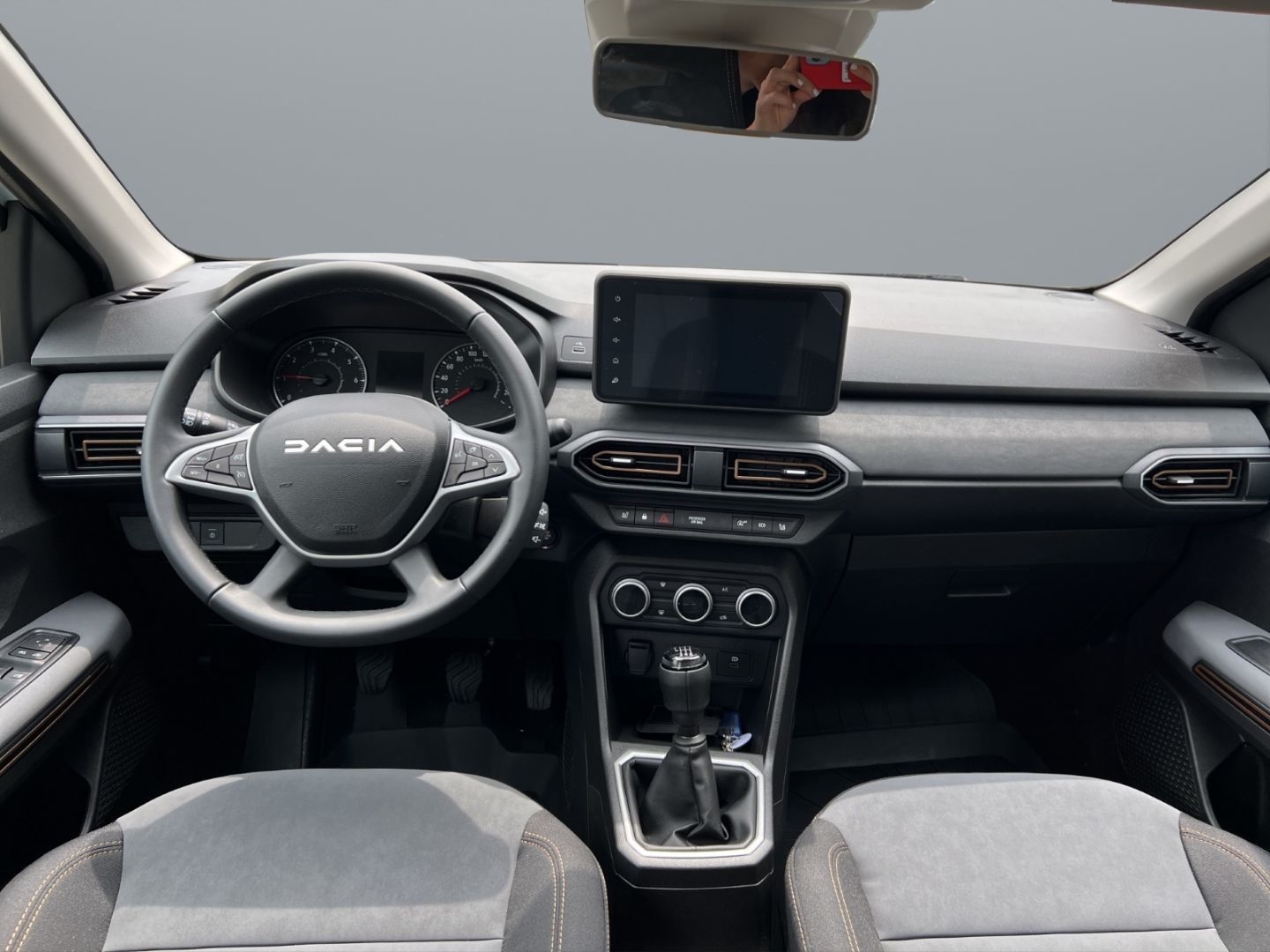 Fahrzeugabbildung Dacia Jogger Extreme 1.0 TCe 110 EU6e Klimaautom Fahre