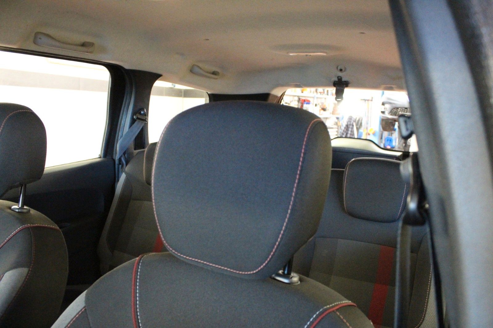 Fahrzeugabbildung Dacia Lodgy TCe 130 Stepway **Navi*7 Sitze*Techroad