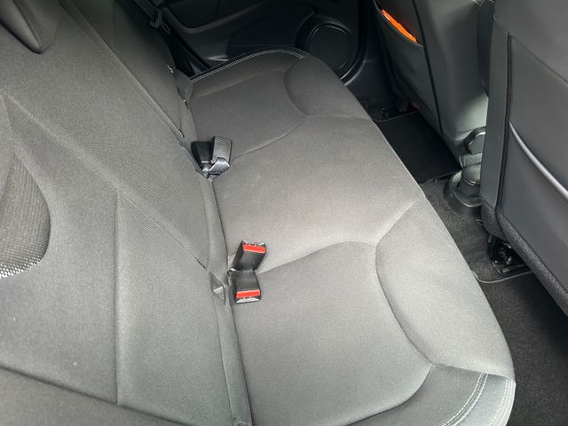 Fahrzeugabbildung Renault Clio+Navi+Allwetter+PDC+SHZ+Klima+LED-Tag+Tempom