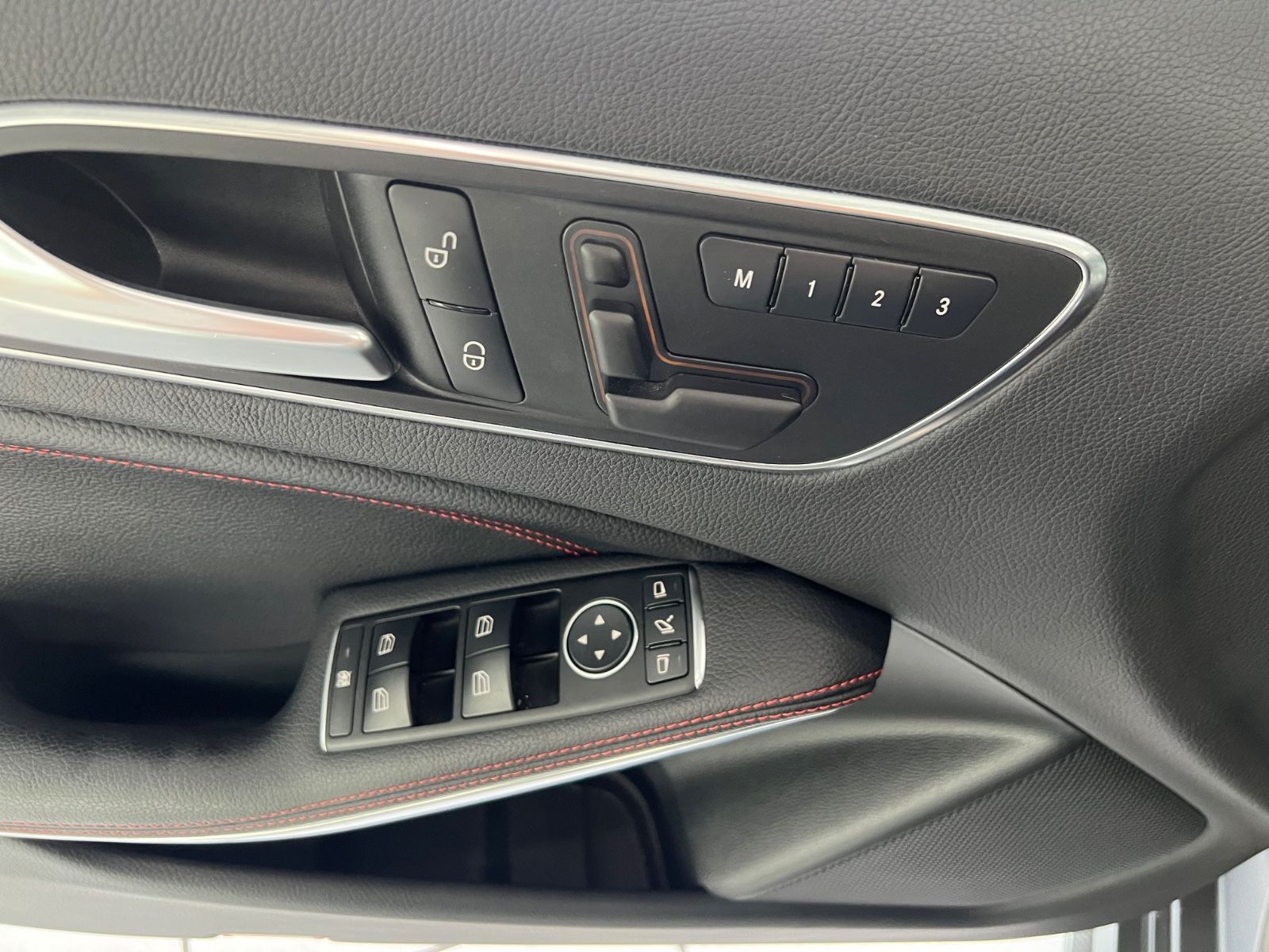Fahrzeugabbildung Mercedes-Benz A 45 AMG 4Matic*MATT-GRAU*PERFORMANCE SITZE&AUSP