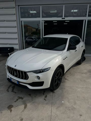 Maserati Levante V6 AWD