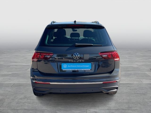 Tiguan LIFE 2.0 TDI DSG NAVI AHK APP-CON LENKR:H