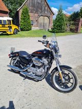 Harley-Davidson Wie neu, Sportster 883 superlow Rentnerfahrzeug - Offers matching your search criteria
