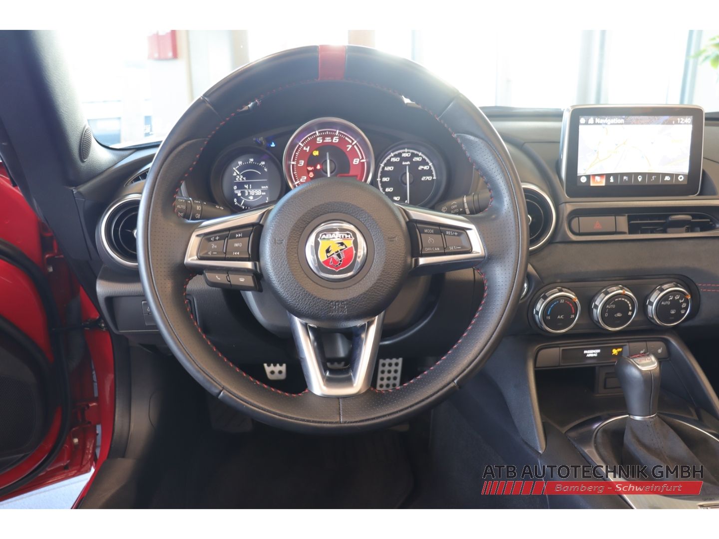 Fahrzeugabbildung Abarth 124 Spider 1.4 MultiAir Turbo Nr. 624 BOSE Faltd
