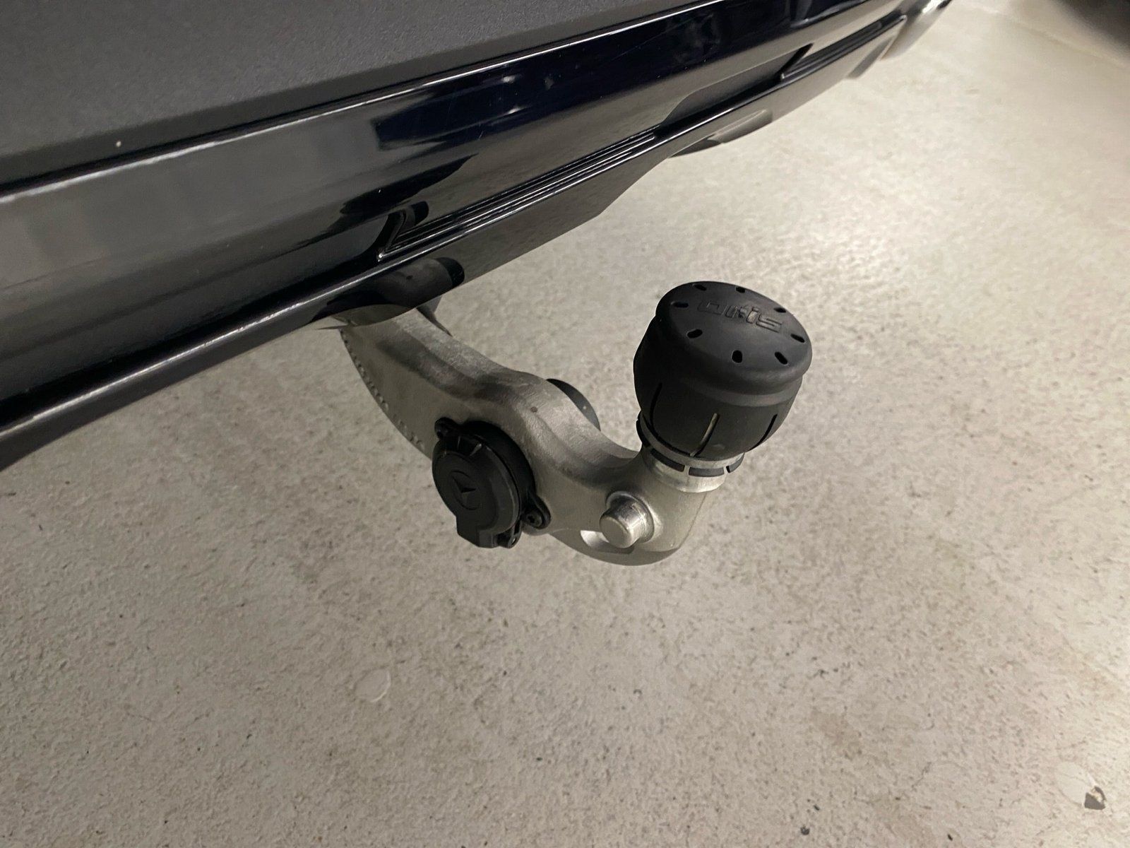 Fahrzeugabbildung Mercedes-Benz GLC 300 4M *Airmatic*STDHZG*HUD*Pano*Distro*AHK*