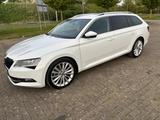 Skoda Superb 2.0 TDI SCR 140kW DSG 4x4 Ambition Co... - Skoda Superb Ambition mit Diesel-Antrieb