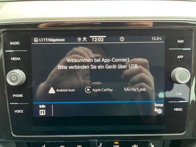 Fahrzeugabbildung Volkswagen Passat Variant Business