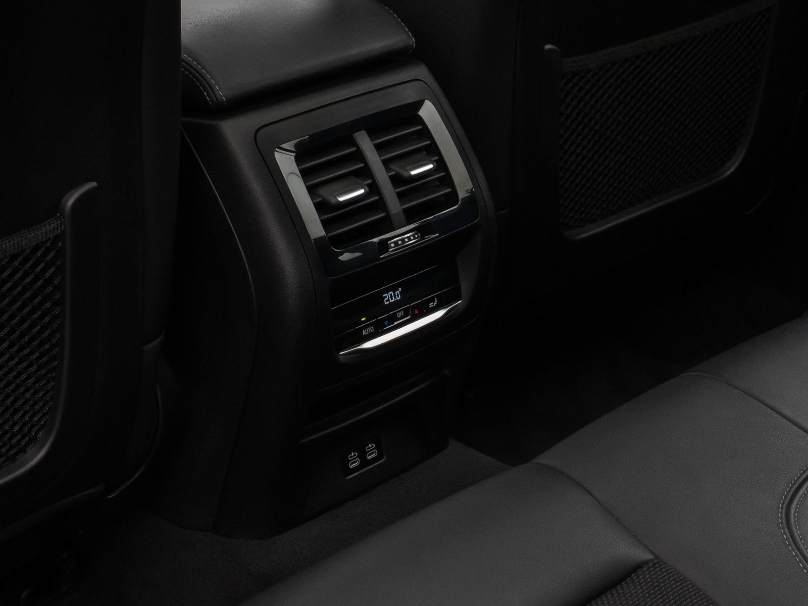 Fahrzeugabbildung BMW X3 xD30e Panorama DAB HiFi Leder M Sport 20Zoll