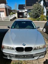 BMW E39 528i - BMW 528 aus 1996: 528i
