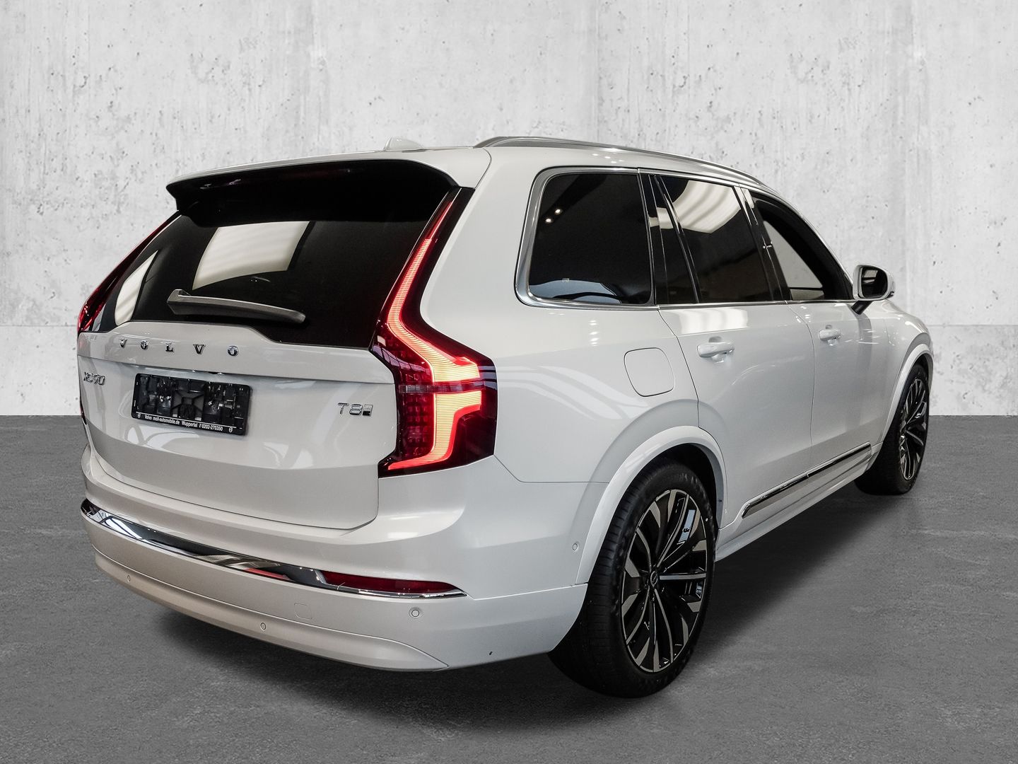 Volvo XC90 Ultra Bright Recharge Plug-In Hybrid AWD T8 imagem 2