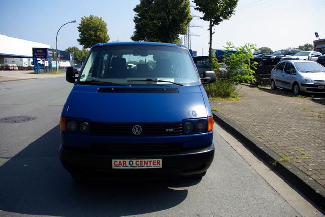 Volkswagen T4 Caravelle 2.5 TDI 65kW lang